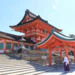 Mengintip Keindahan Fushimi Inari Taisha Kuil Menarik di Jepang