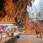 Melihat Pesona Keindahan Alam Gua di Batu Caves Malaysia
