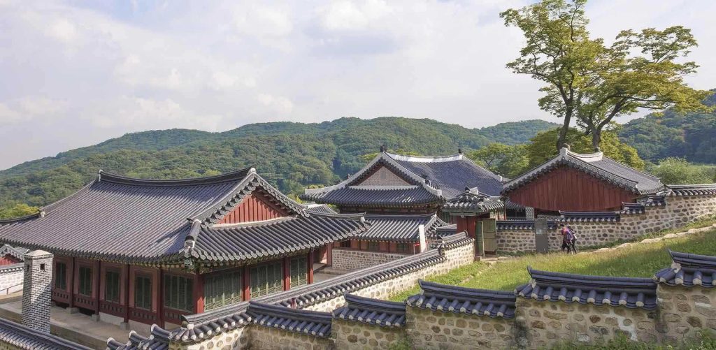 Kota kawasan Gwangju dikenal juga akan sejarahnya di dalam masyarakat budaya Korea Selatan. (Sumber: Remote Lands)